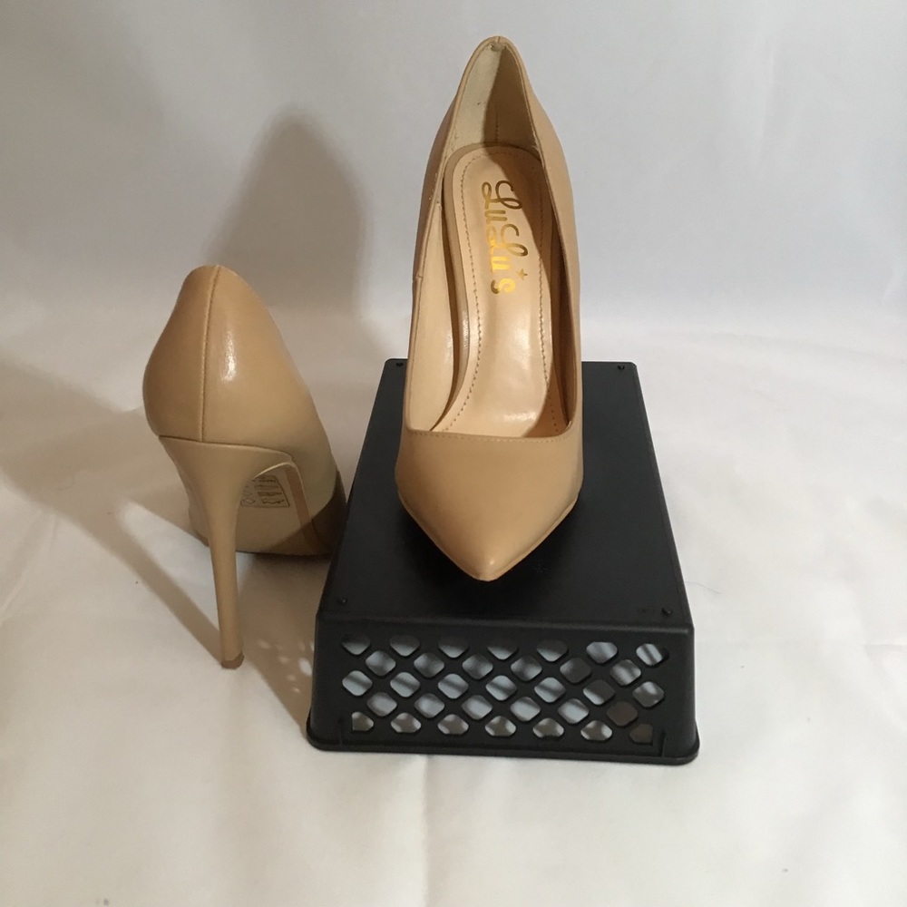 Lulu nude pointy-toe pumps